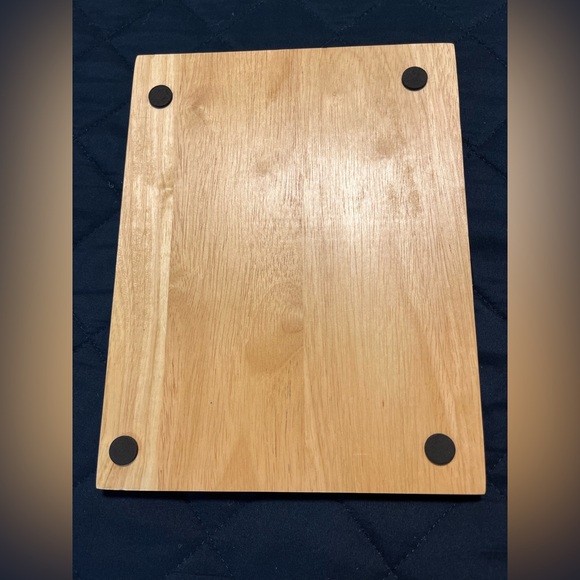 NWOT Avon Cheese Board Entertaining Set. - Picture 5 of 11